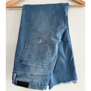Nicole Miller Soho High Rise Straight Crop Distressed Jeans Size 6